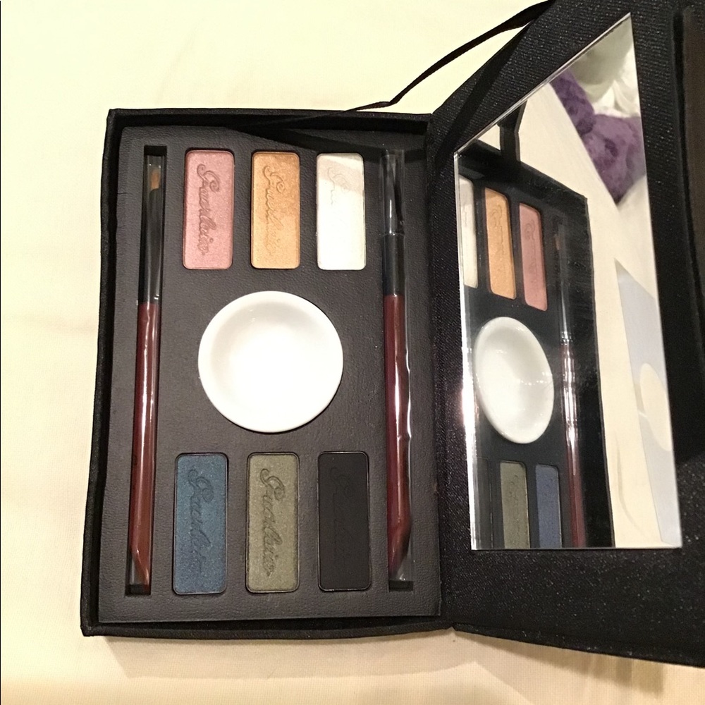 Guerlain Divinora “The Art of Lines”